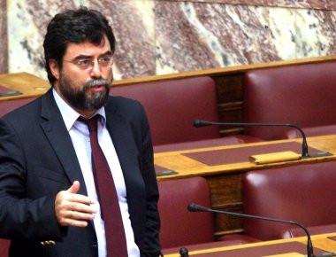 Υπέρ του νομοσχεδίου για την αλλαγή φύλου ο βουλευτής της ΝΔ Β.Οικονόμου